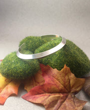 Cuff: Thick Triangle