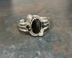 Cuff: Obsidian and Onyx