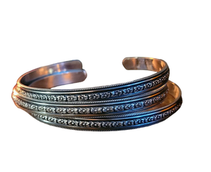 Cuff: Tiny Flower