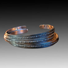 Cuff: Tiny Flower