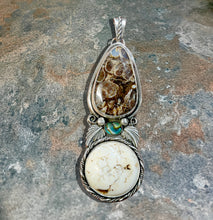 Turtella Jasper, Manganese agate, Paüa Shell Pendant