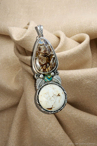 Turtella Jasper, Manganese agate, Paüa Shell Pendant
