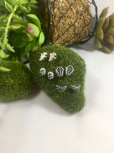 Themed Studs