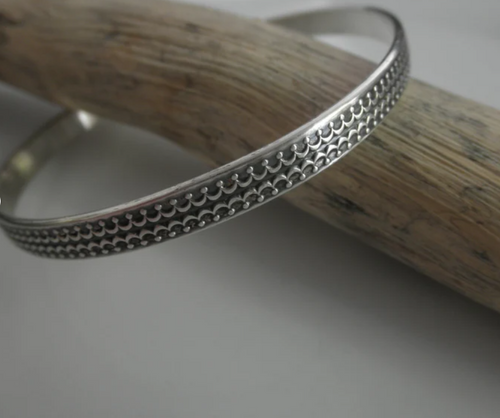 Bangle: Valanced