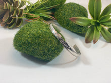 Cuff: Flower and Leaves