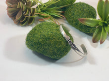 Cuff: Flower and Leaves