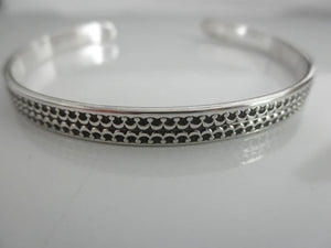 Cuff: Patterned