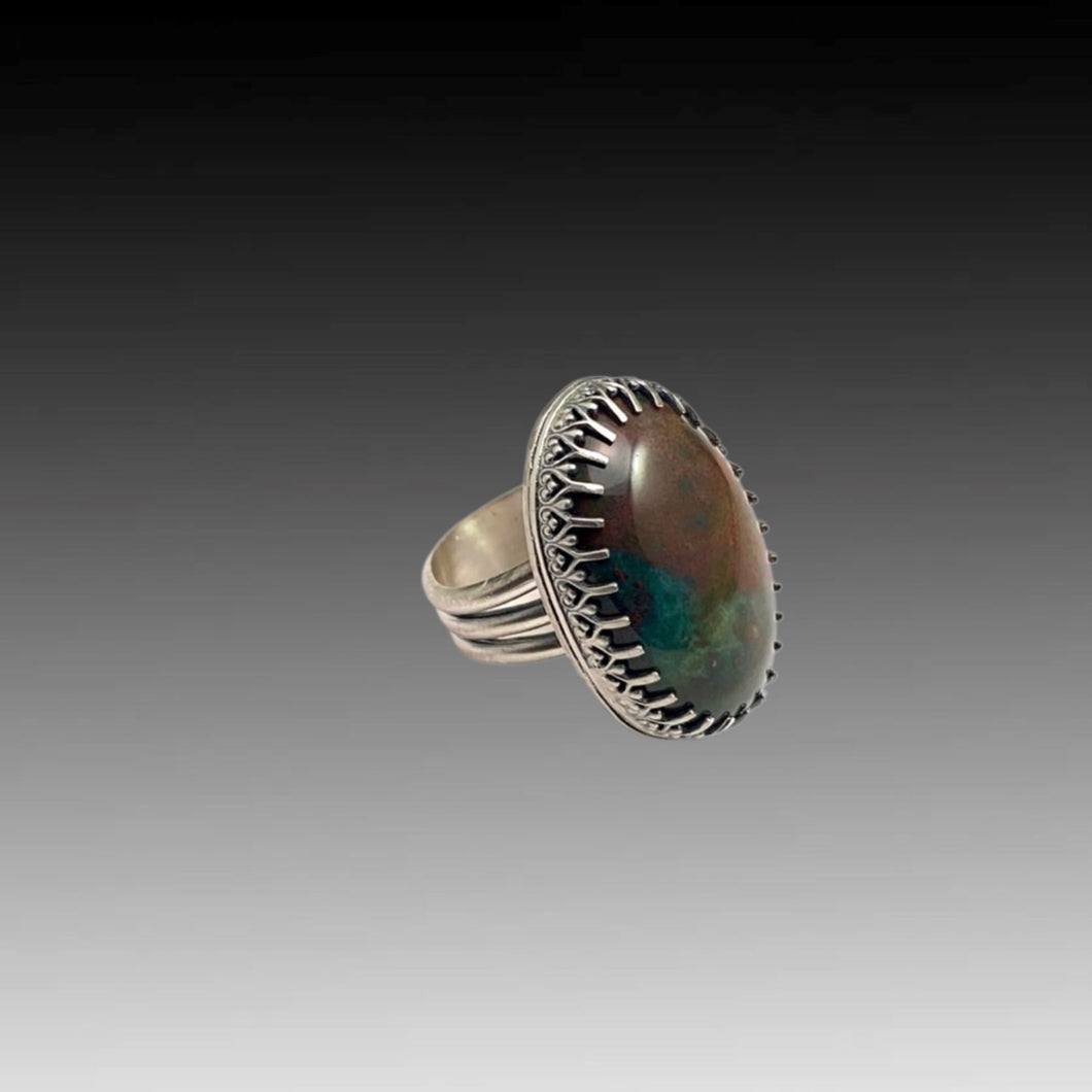 Bloodstone with Triple-Split Shank